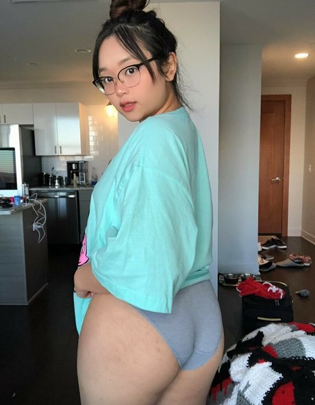 Ambiiyah star du porno érotique images