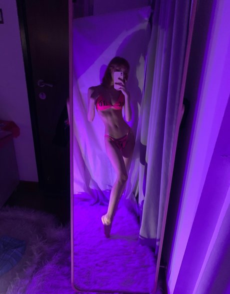 A1es5andra estrella foto