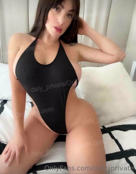 Daly Marithe exclusive star photo