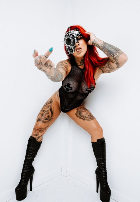 Kinessa Johnson actriz de alta calidad imagen