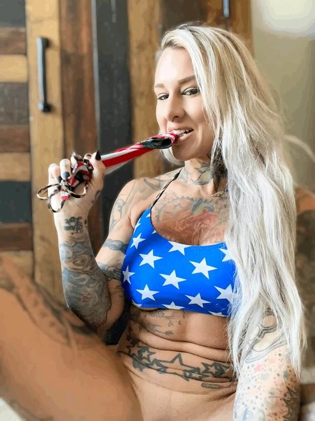 Kinessa Johnson modelo de alta definición archivo