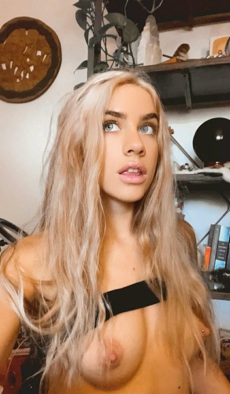 Lilblondii actriz de alta calidad imágenes