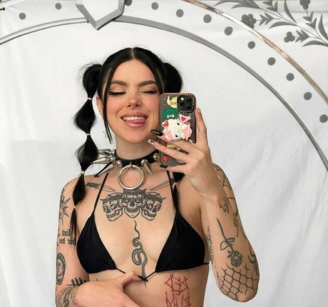 Jtilb erotic pornstar img