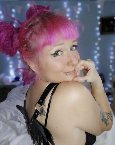 elfspitfree hermosa actriz fotos