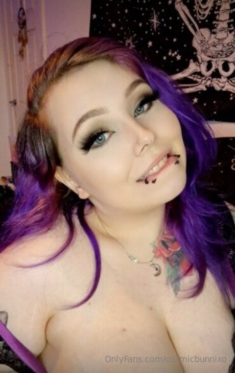 Cosmicbunnixo actrice image