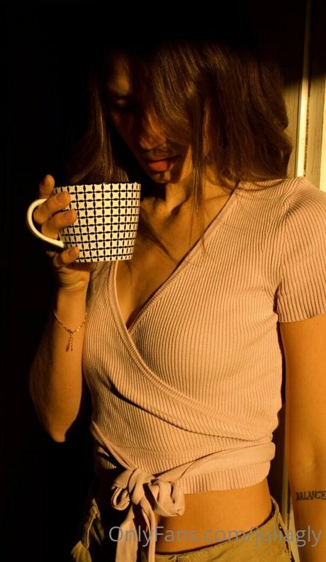 Julia Gauly xxx star du porno archive