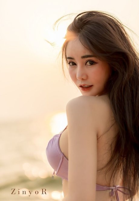 Jirarat Chananto étoile chaude photo