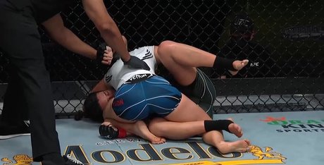 Michelle Waterson estrella porno perfecta galerías