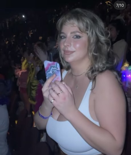 Alex Gervasi belle actrice photo