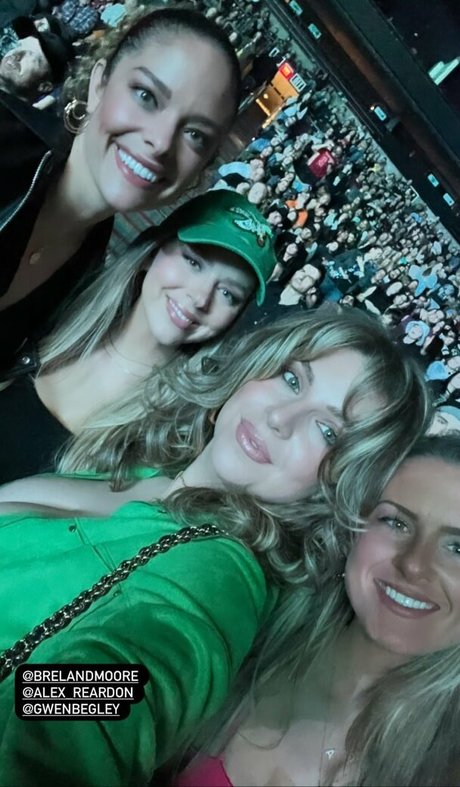 Alex Gervasi sexo estrella porno galerías