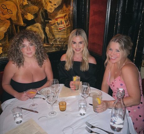 Alex Gervasi modèle chaud des photos