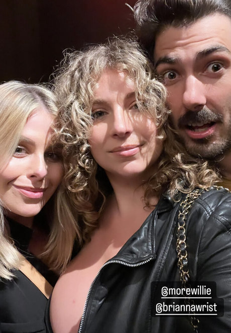 Trío asiático onlyfans arte perfecto fotos