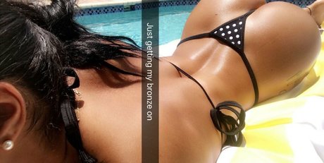 Katya Elise Henry modèle hd photos