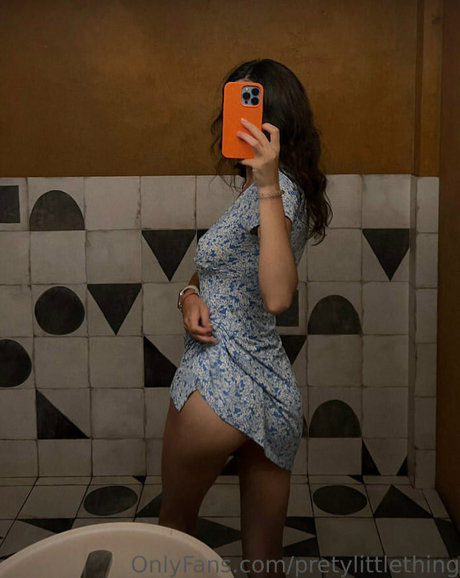 pretylittlething nus star du porno images