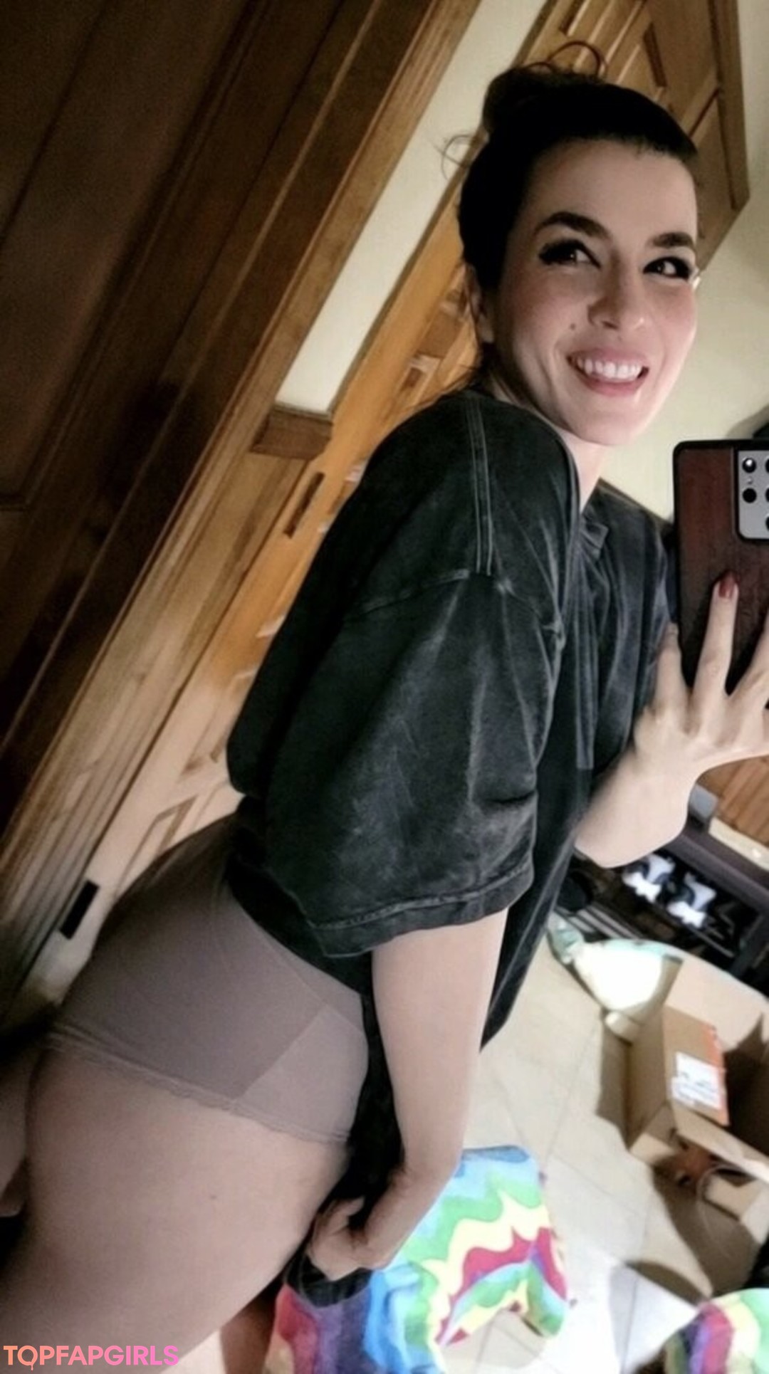 maman russe onlyfans art sexy des photos