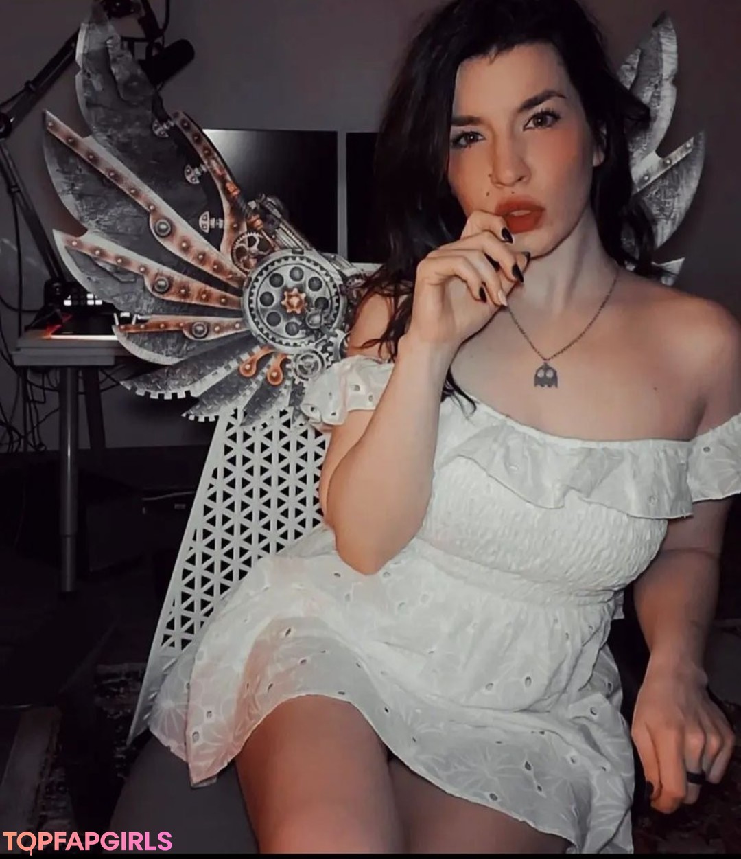 Kat Gunn modelo adulto imágenes