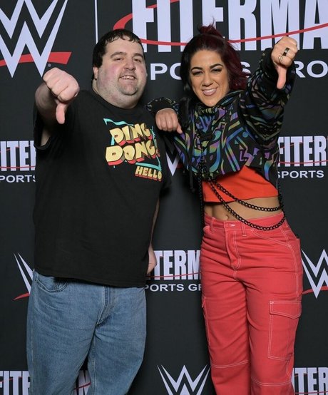 Bayley modelo sexual imagen