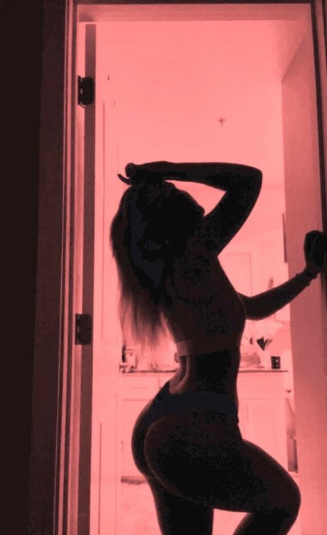 Alyssa Mckay xxx actress image
