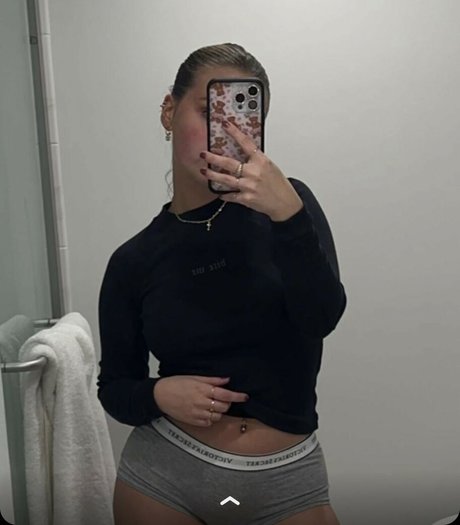 Alyssa Mckay star du porno adulte galeries