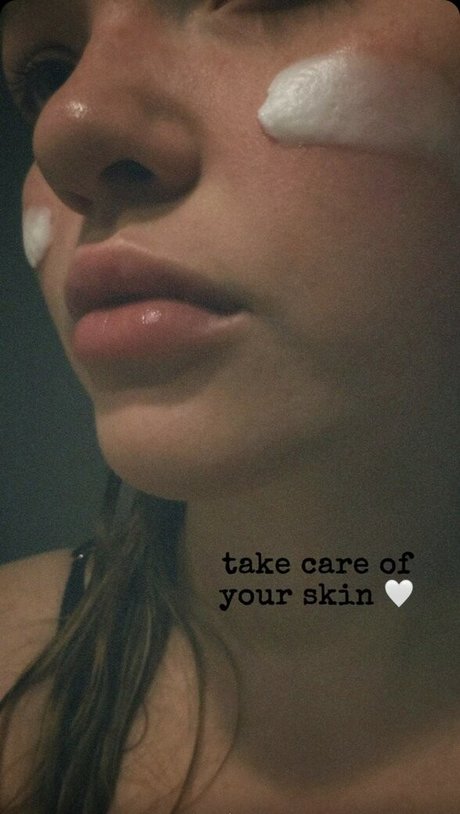 Alyssa Mckay modelo desnudos imagen