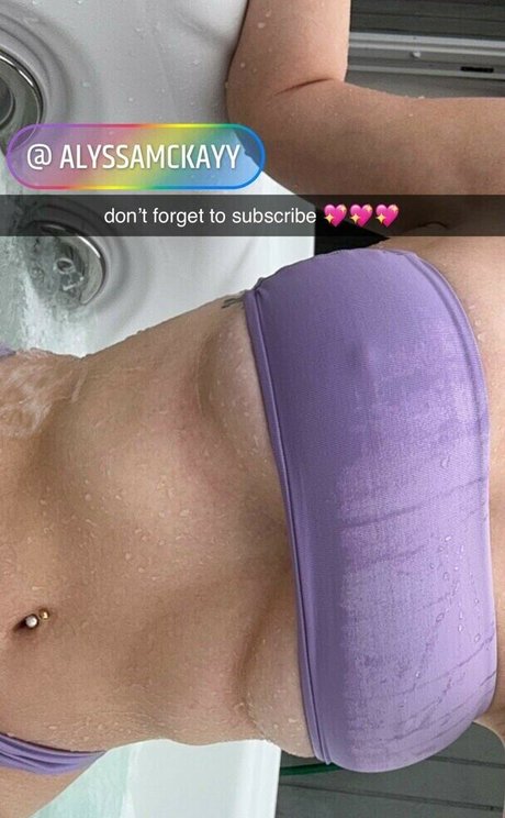 Alyssa Mckay modèle joli collection