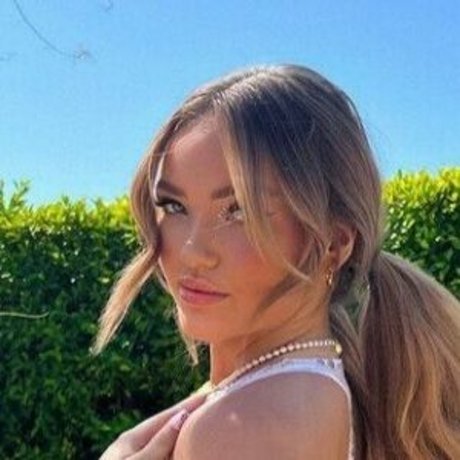 Alyssa Mckay naked star picture