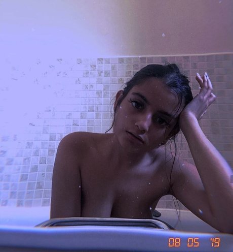 Swagata Sanyal actriz perfecta fotos