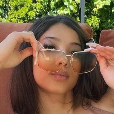 SassySounds ASMR estrella porno hermosa fotos