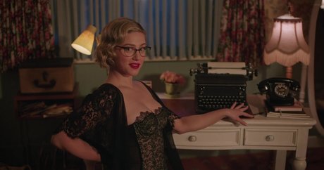 Lili Reinhart art modèle collection