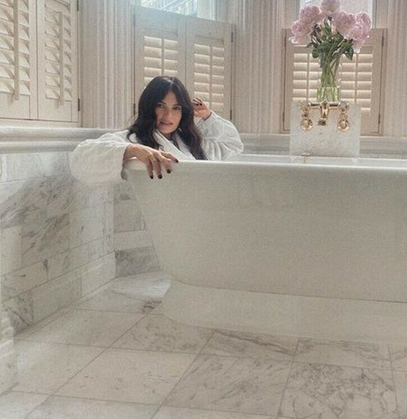 Lily James star du porno xxx photos