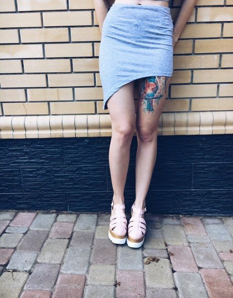 Umbird modelo agradable foto