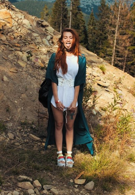 Umbird modelo hd fotos