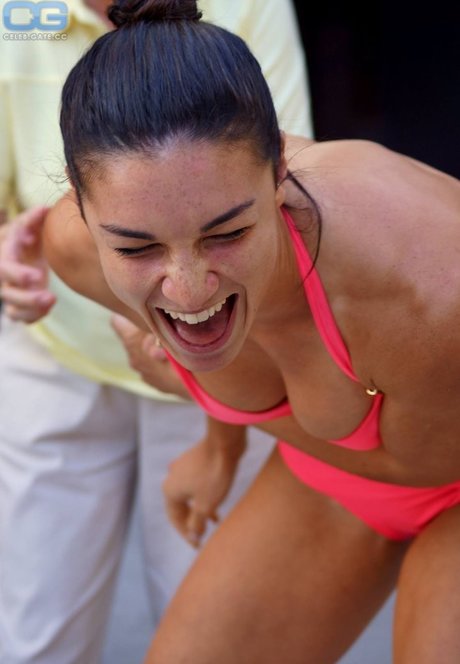 Michelle Jenneke estrella atractiva imágenes