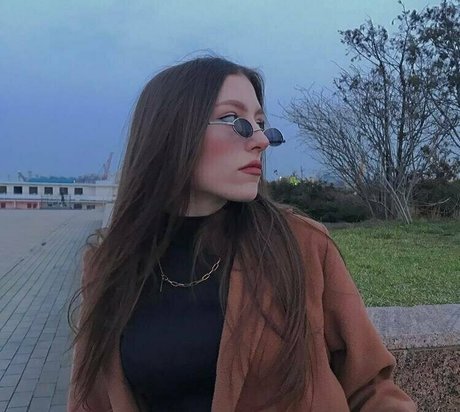 TeenyMouse modelo mejor imágenes