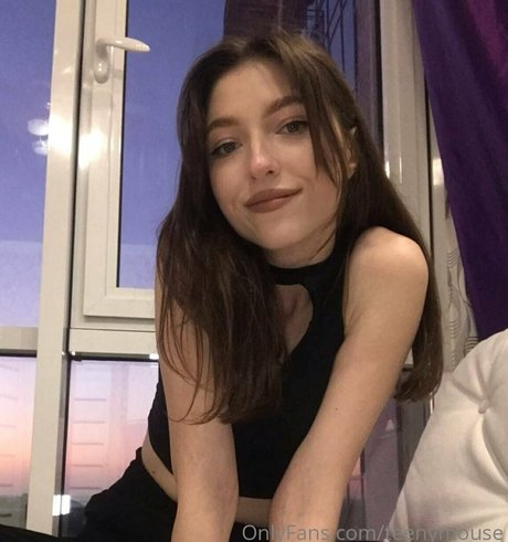 TeenyMouse modèle magnifique galeries