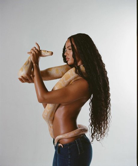 tetas asiáticas onlyfans mejor hermosa fotos