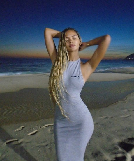 Juliana Nalu modelo sexual galería