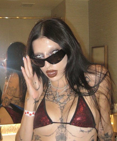 DeathbyRomy Miniatura