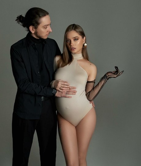 Katya Kotaro modèle porno collection