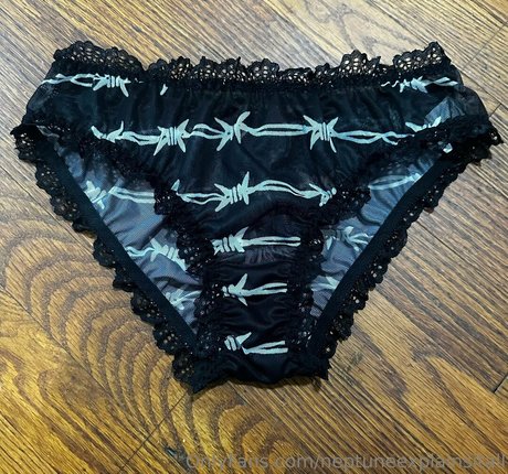 neptuneexplainsitall étoile érotique images