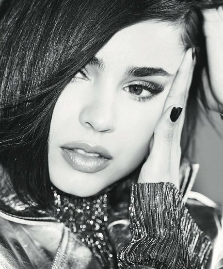 Sofia Carson nice pornstar photos