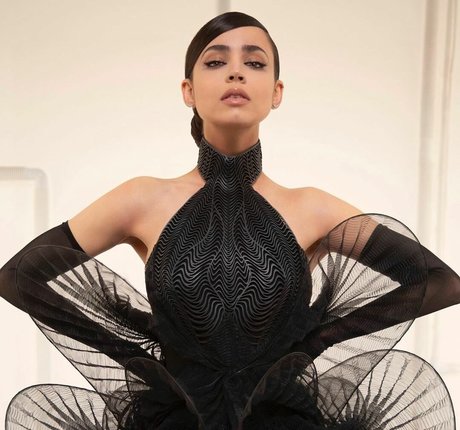 Sofia Carson star xxx image