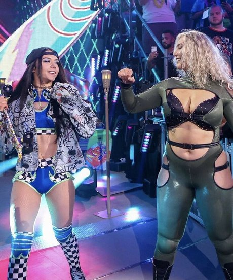 Nikkita Lyons modèle pornographique image