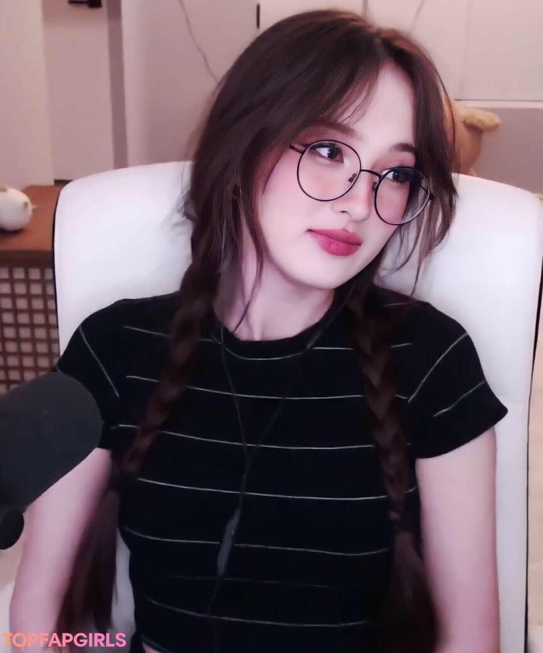 big booty onlyfans adult image