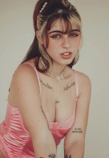 Aliese actriz perfecta fotos