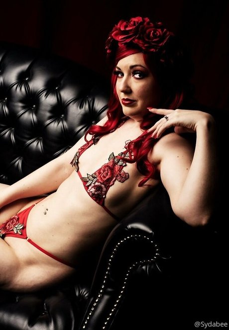 Sydabee star du porno érotique images