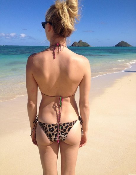 Yvonne Strahovski estrella hermosa foto