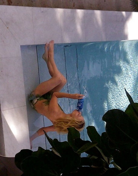 Yvonne Strahovski actrice artistique des photos