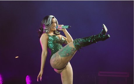 Cardi B sexe star du porno galeries