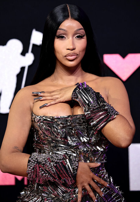 Cardi B actrice érotique galeries